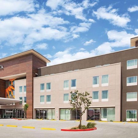 La Quinta Inn & Suites By Wyndham バーズタウン エクステリア 写真